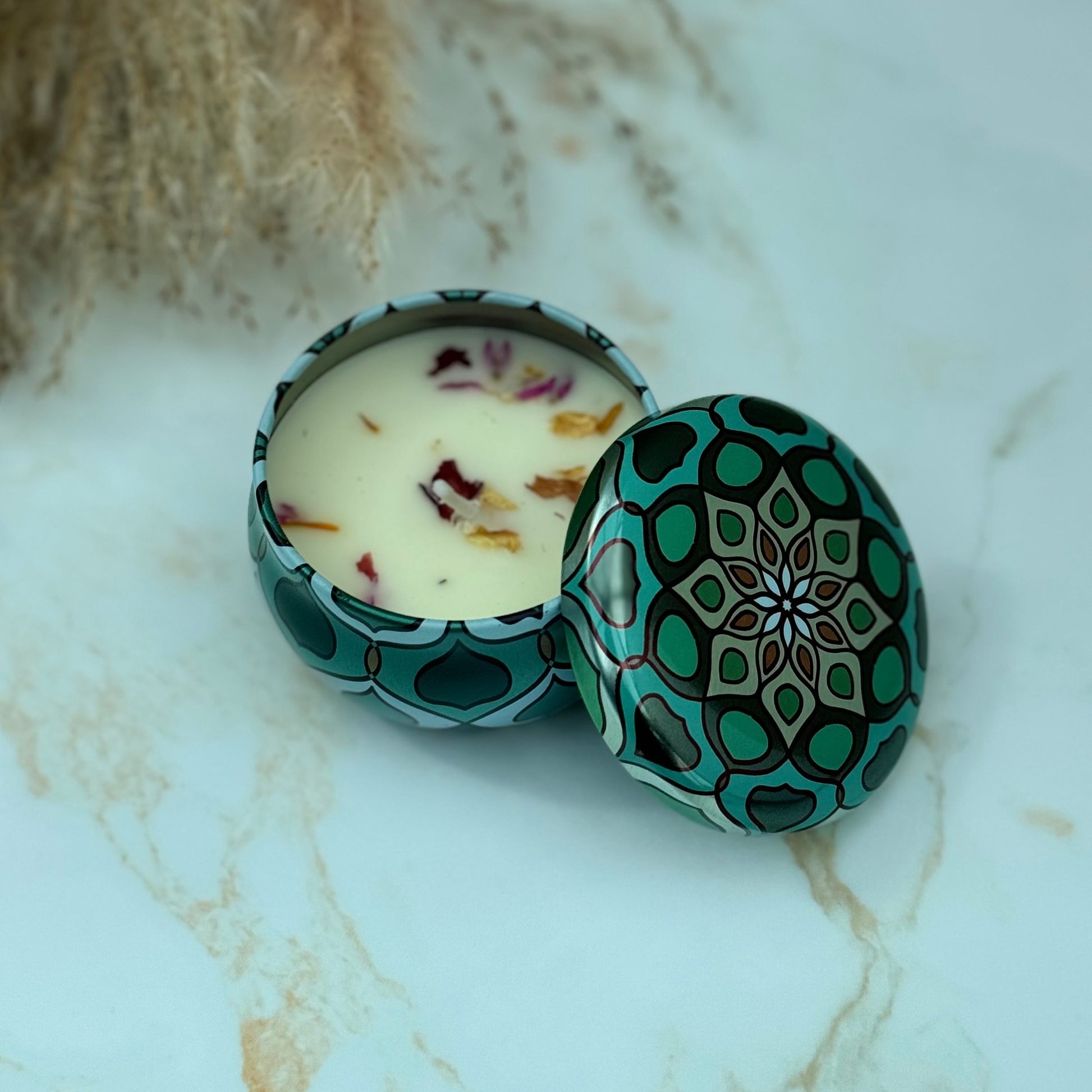 Candle In Tin - Three Bears Emporium