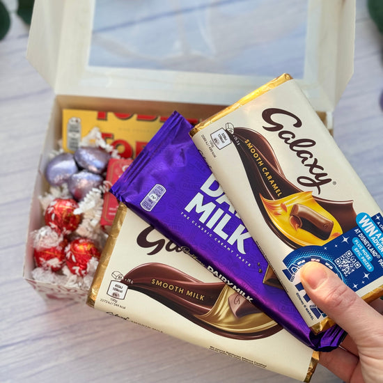 Hearts and Chocolate Hamper - Three Bears Emporium