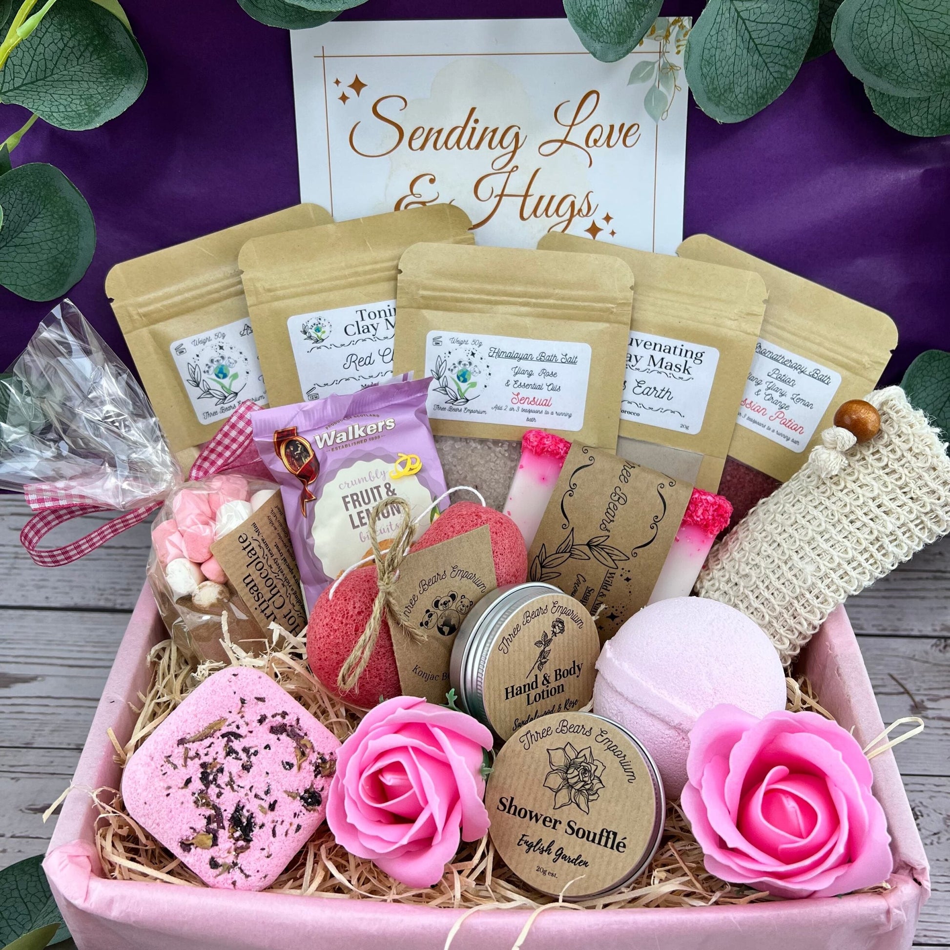Deluxe pamper gift set for her - Three Bears Emporium