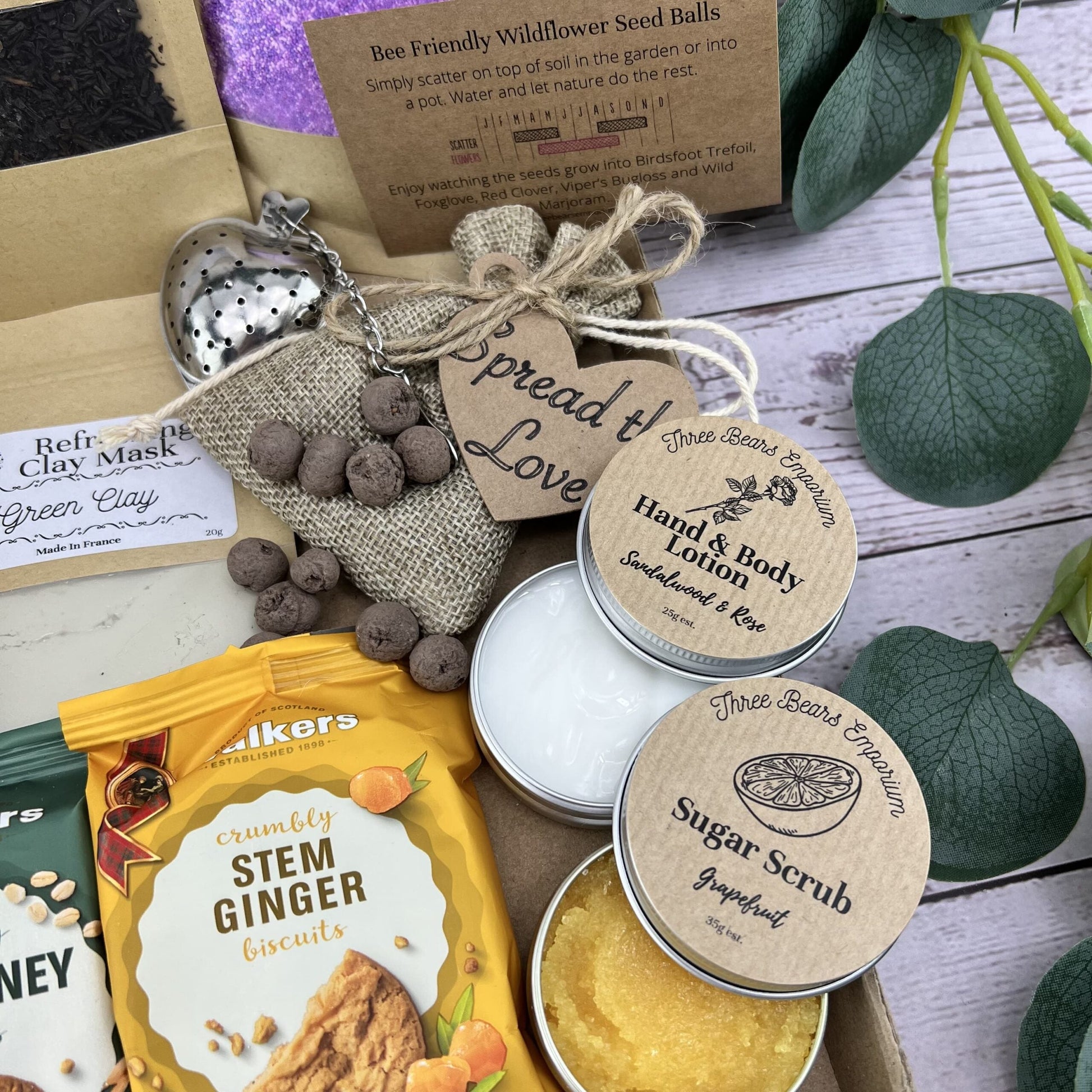 Hug in a Letterbox Gift - Three Bears Emporium