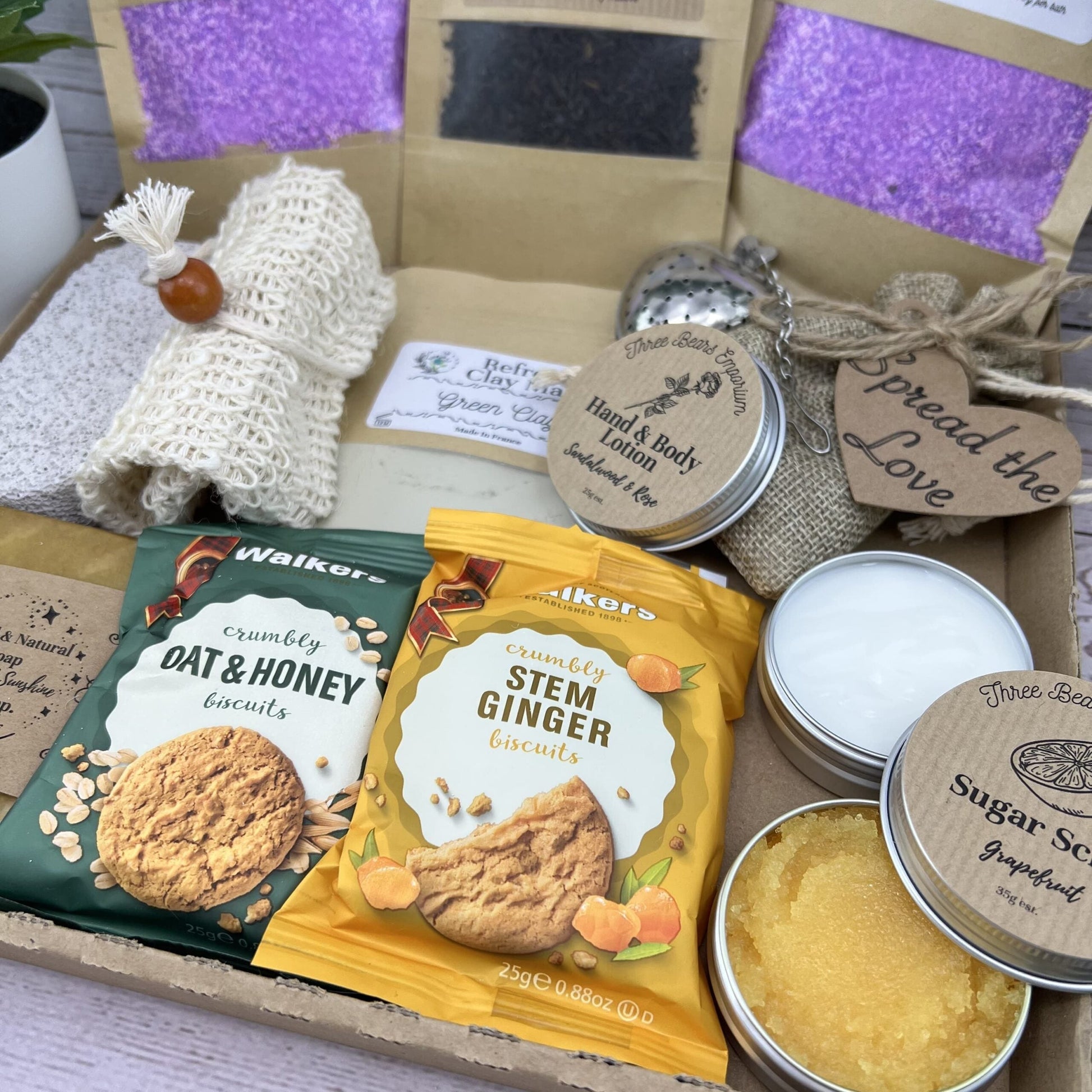Hug in a Letterbox Gift - Three Bears Emporium