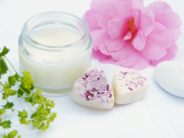 5 Reasons To Give a Spa Gift Set
