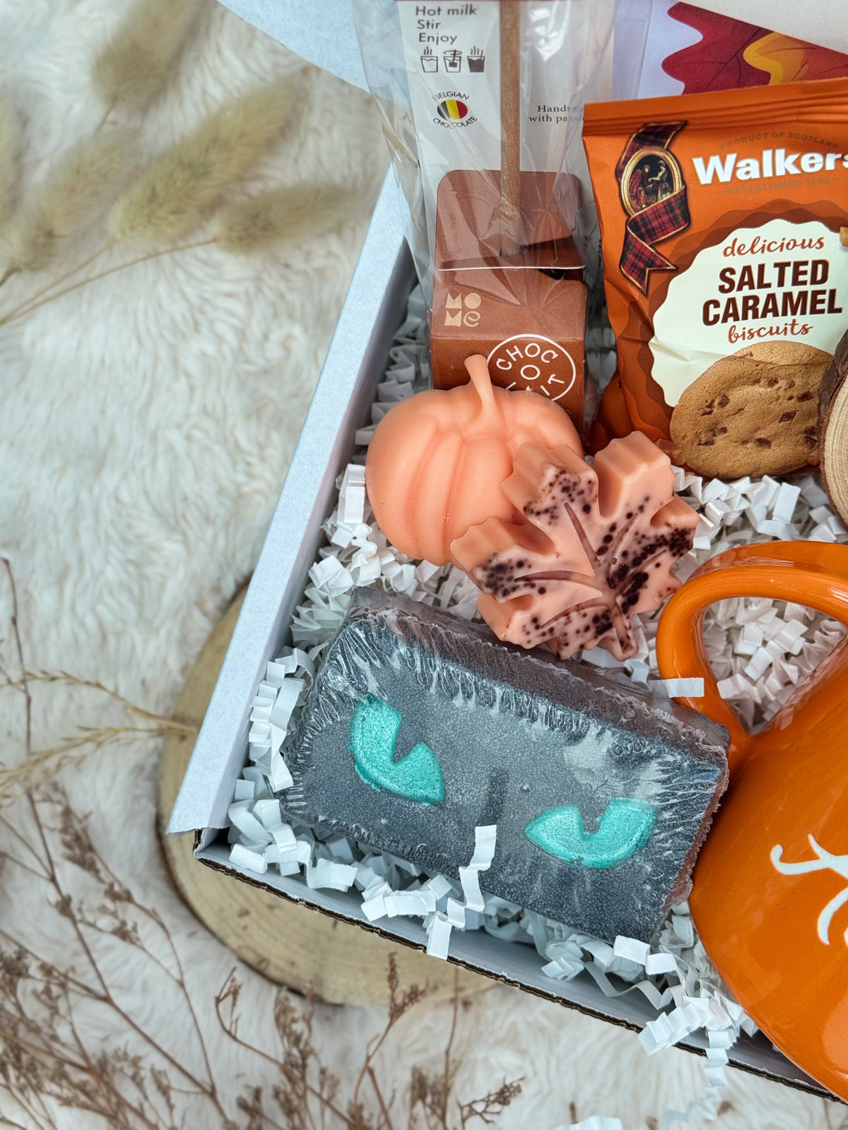 Cosy Autumn Nights Boo Basket Gift Hamper - Three Bears Emporium