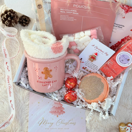 Cosy Gingerbread Christmas Set - Three Bears Emporium