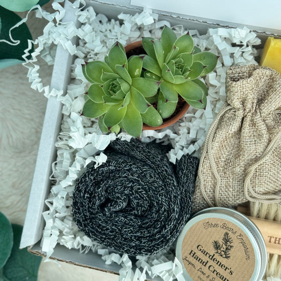 Down to Earth | Men's Gardening Hamper - Three Bears Emporium