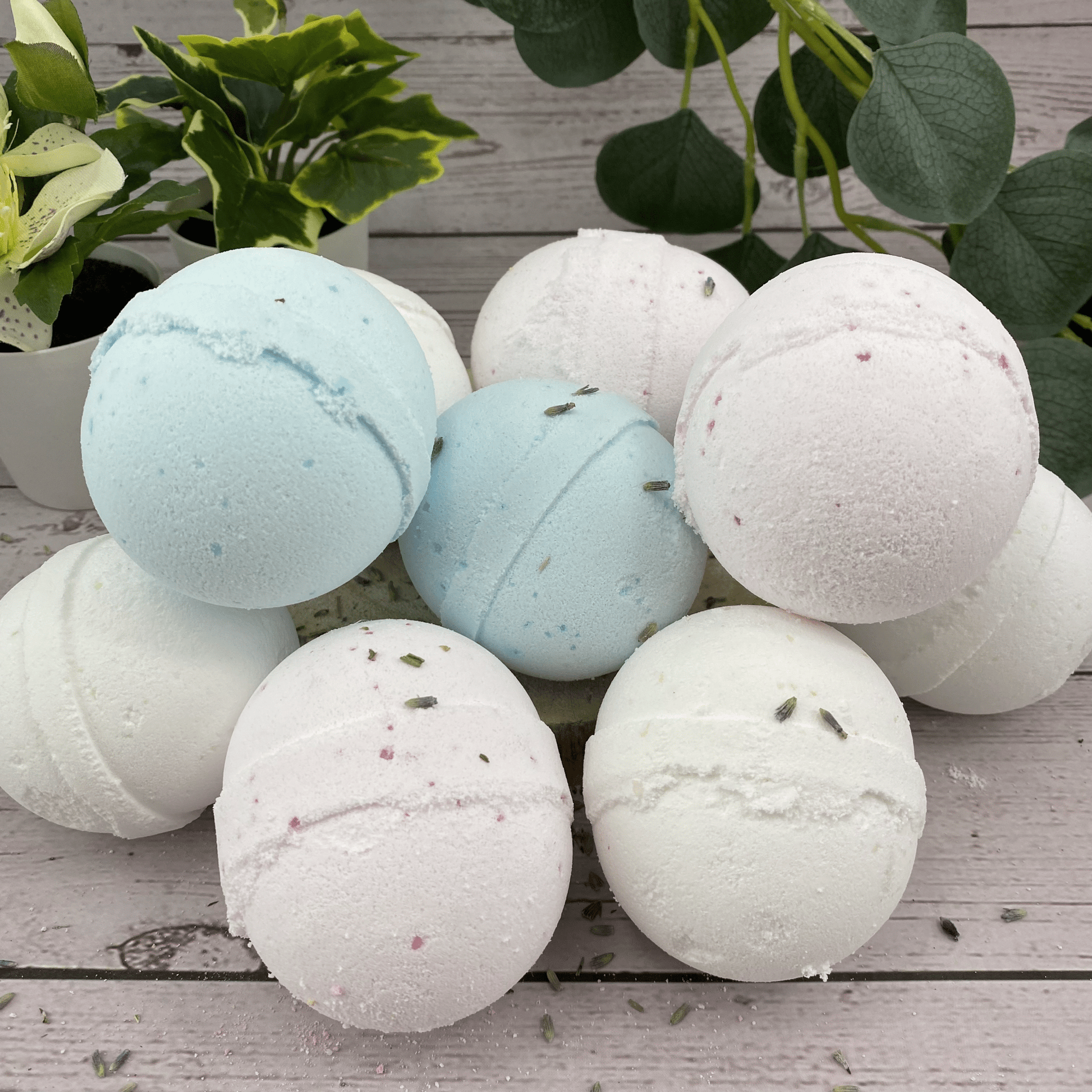 Aromatherapy Salt Bath Bomb - Three Bears Emporium