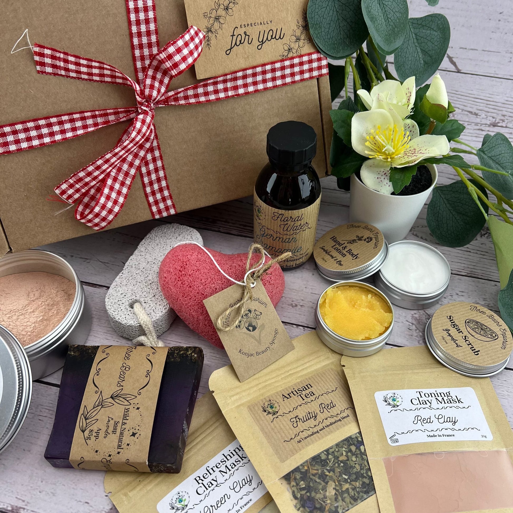 Skincare gift set for her - Three Bears Emporium